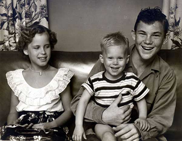 Laura, Joe & Joe Munson Jr.